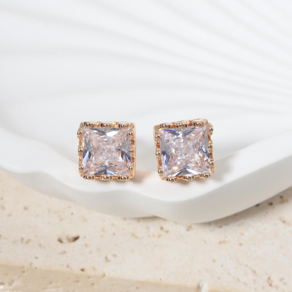 Simple Square Zirconia Stud Earrings for Women Golden Earring Jewelry Party Accessories