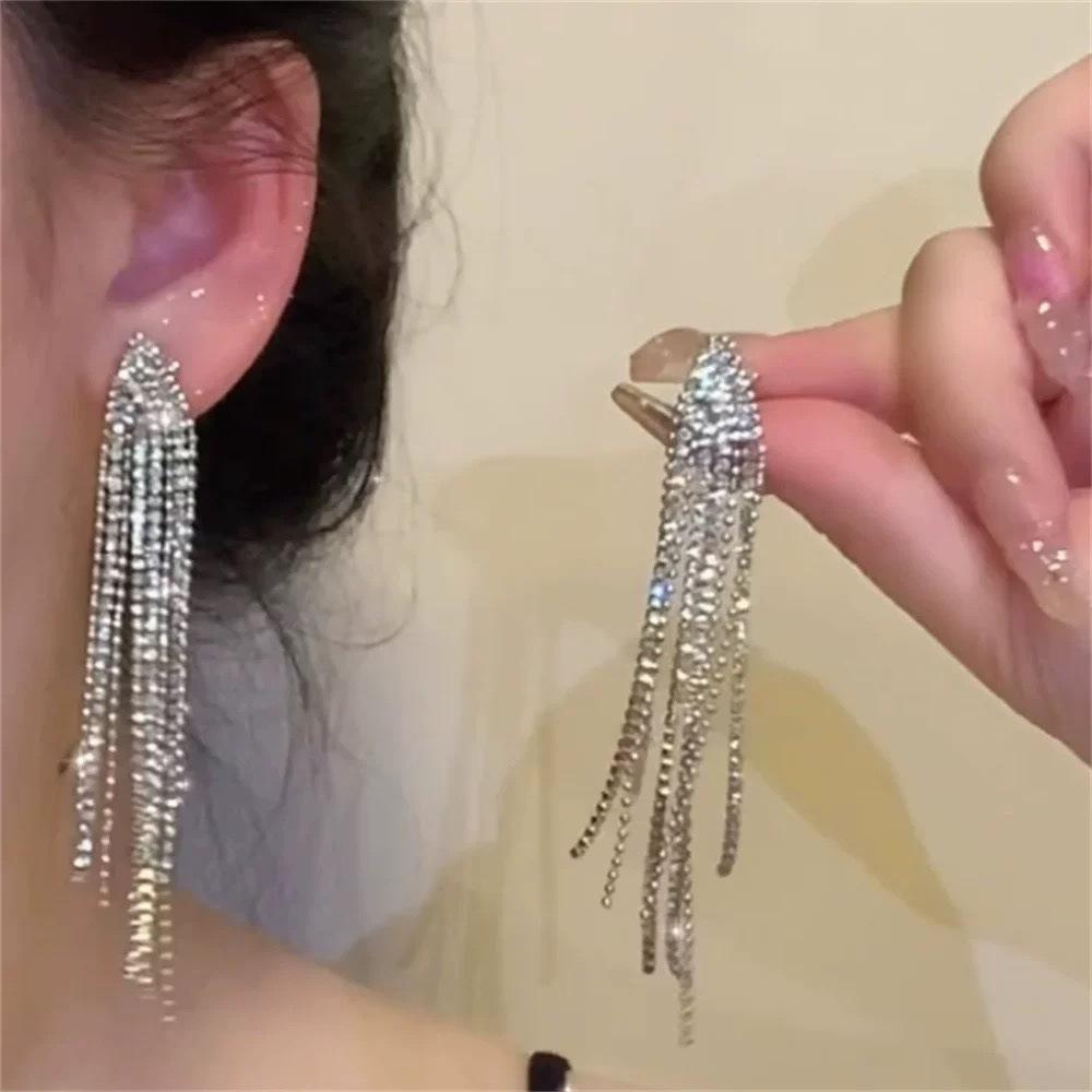 Elegant French Court Rhinestone Water Drop Tassel Earrings