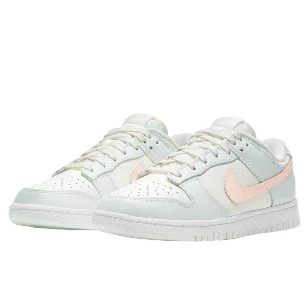 Nike Dunk Low Barely Green