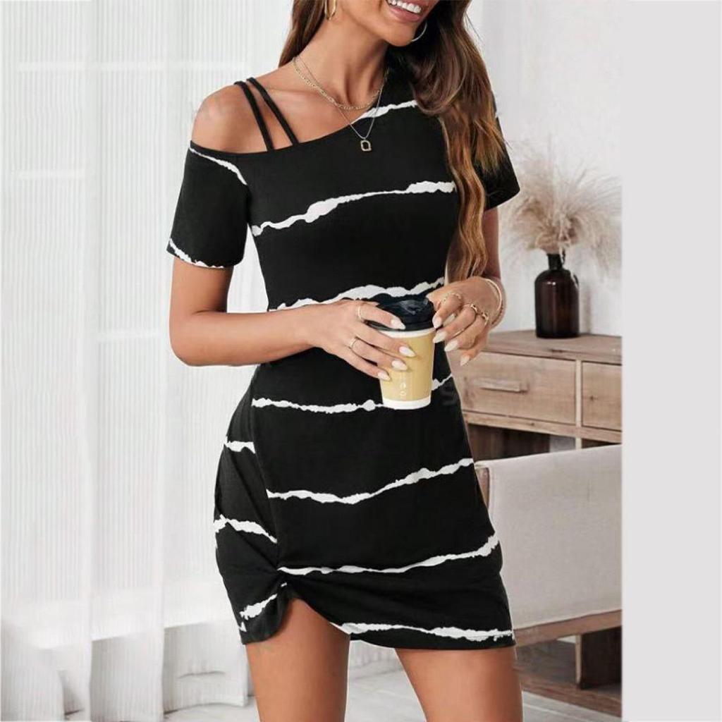 2024 European & American One-Shoulder Sexy Short-Sleeved Dress