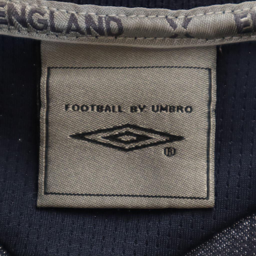Umbro Nationalmannschaft ENGLAND Fußball Kurzarm Poloshirt L Marineblau Descente Herren Gebraucht