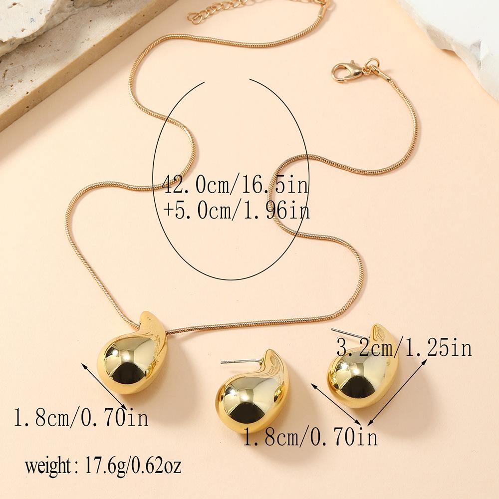 3 Pieces of Simple European and American Feng Shui Necklace Earrings Set for Women's Temperament, Fashionable Party Accessories