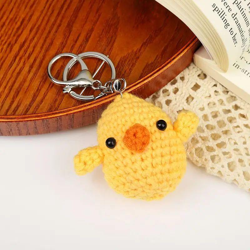 Cartoon-Tier-Serie Strickpuppe Schlüsselanhänger Niedliche Kaninchen-Schaf-Puppe Handgefertigter Häkel-Schlüsselanhänger Geschenke Benutzerdefinierte Accessoires yellow