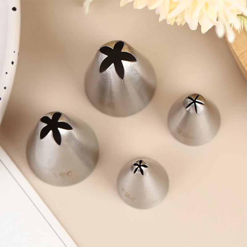 1/4Pcs  Silver Stainless Steel Flower Icing Piping Cake Tips Cupcake Cream Pastry Confectionery Nozzle For Cake Decoration Tips