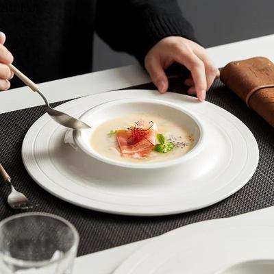 Ceramiczny talerz ze wzorem linii Kreatywny talerz na deser, sushi, przekąski Talerz do ekspozycji kuchni molekularnej Zastawa stołowa z artystyczną koncepcją