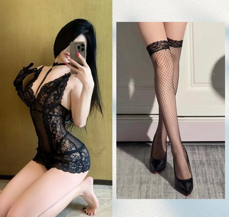 New High-end Objects Deep V Dew Ditch Lace Perspective Temptation Provocative Hip-wrapped Nightdress Sexy