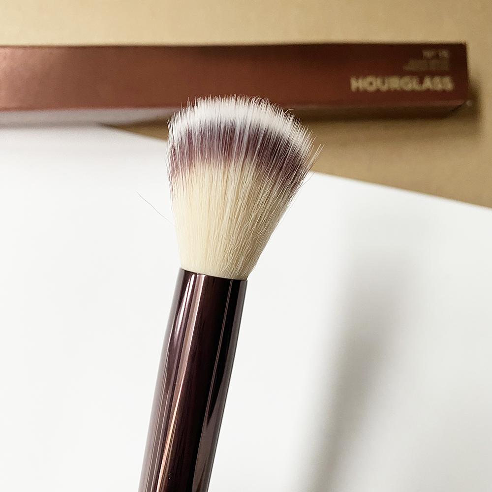 Luxury Blush Brush No.15 Angled Stippling Contour Makeup Brush with Soft Synthetic Hair Alumininum Handle