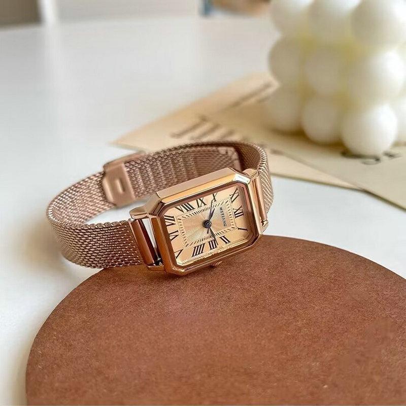 Retro Watches Classic Casual Quartz Rectangle Roman Dial Clock Fashion Simple Luxury Wrist Watches for Women Gift Wristwatches