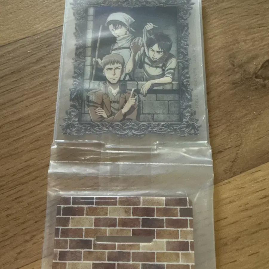

Attack On Titan Cleaning Levi Eren Coogee Acrylic Stand Attack