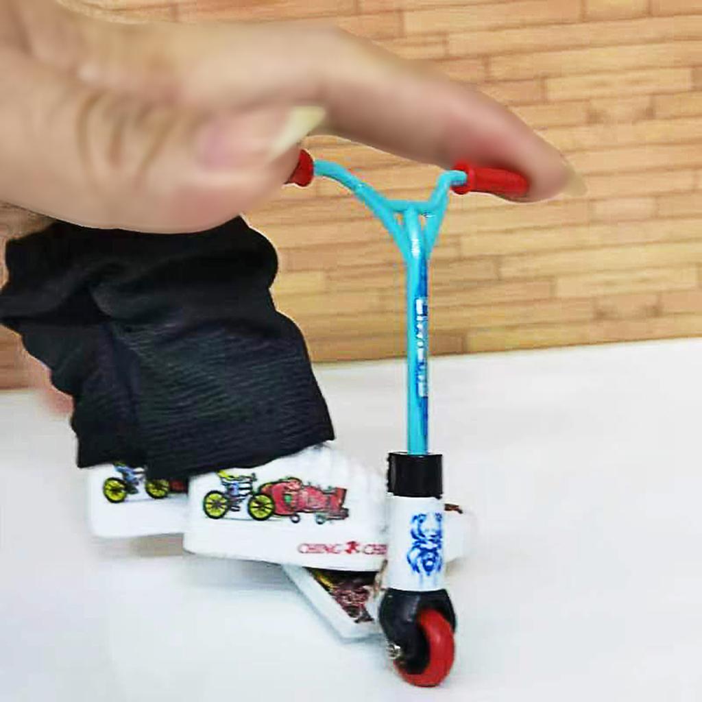 Kreativní sada mini prstových hraček Finger Skateboard/Finger Bike Hračka s botami Košile Finger Scooter Hračka pro děti pro dospělé Favor