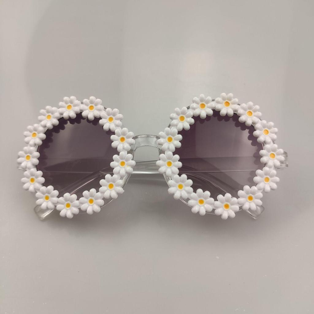 Girls' Cute Daisy Sunglasses - Stylish Sunflower Design for Picnics & Outings