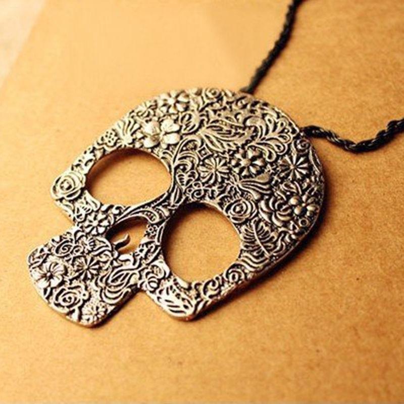 Women's Vintage Gothic Carved Flowers Skull Pendant Chain Necklace Long Sweater Chain Fashion Jewelr