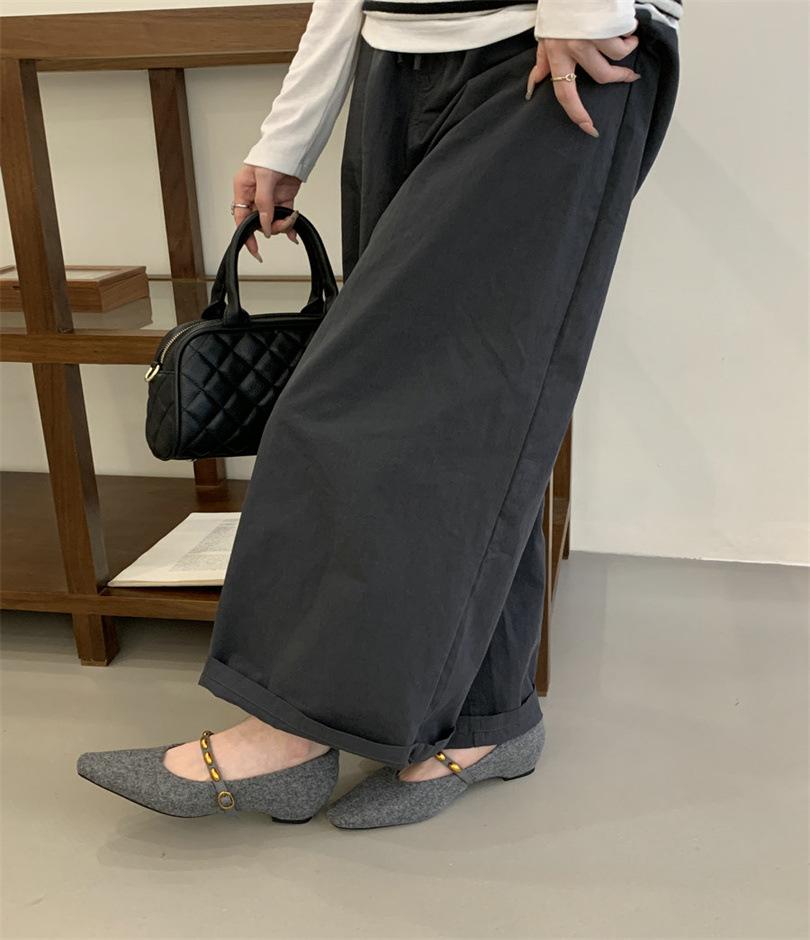 French new suede low heel Mary Jane light mouth small gold bar with skirt retro spring and autumn casual commuting versatile women's single