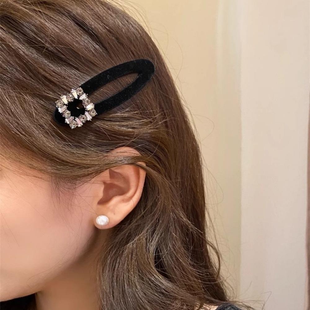Autumn and Winter Velvet Love Rhinestone Hairpin Feeling Bb Clip Bangs Broken Hair Word Clip Hair Accessories Tide
