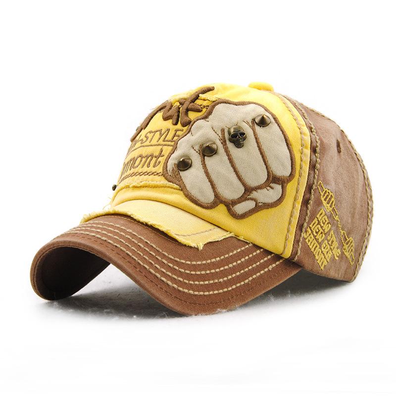 Trendy Letter Rivet Unisex Duckbill Baseball Cap
