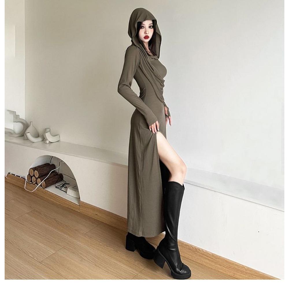 Female Retro Wasteland Style Design Hooded Dress Feminine Temperament Pleated Slim High Slit Spicy Girl