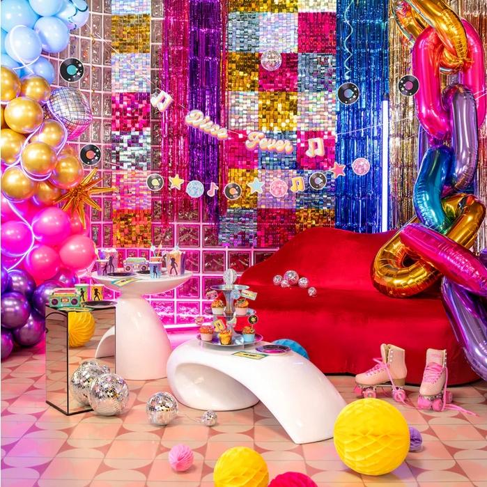 Świderki Dekoracyjne Retro Disco Lata 80 Party Płyty Winylowe 85Cm 6Szt.