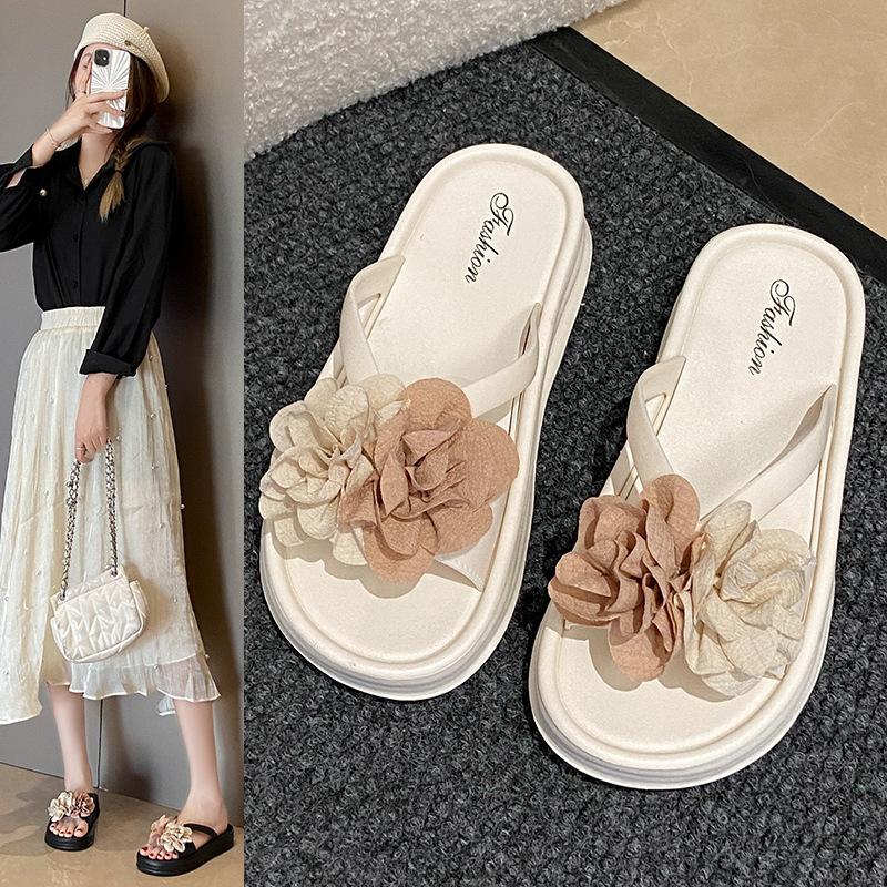 Fashion 2025 Summer New Fashion Women’s Slippers Two-color Flower Platform Slippers Versatile Womens Flat Bottom Fashion Beach Sandals