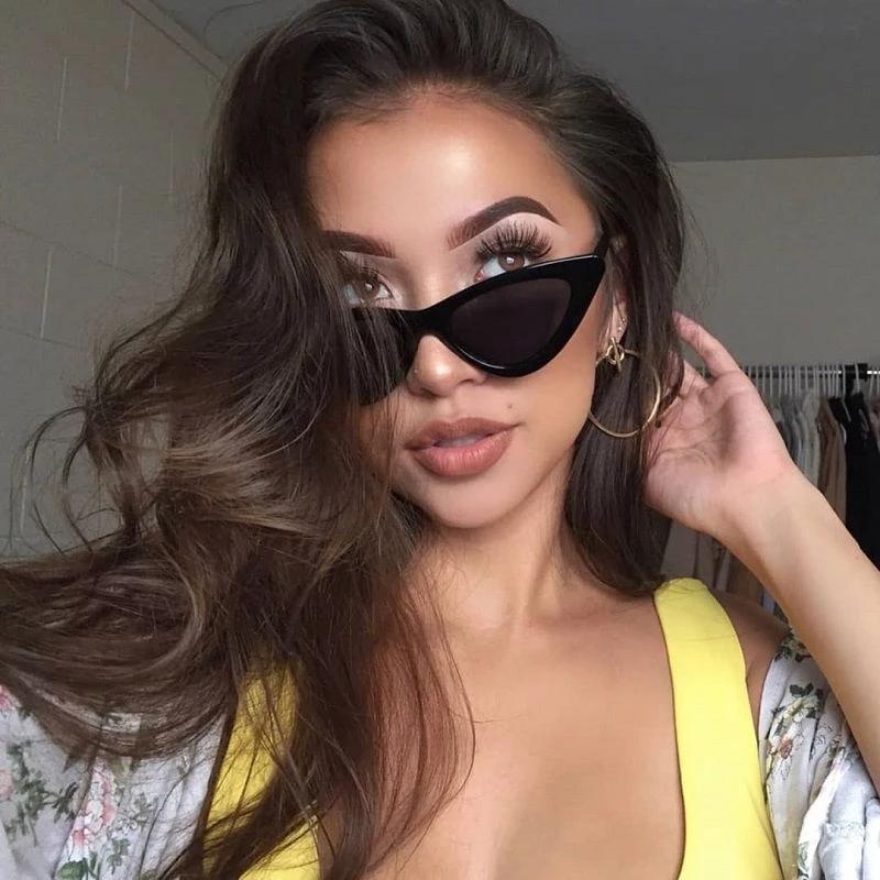 Stylishy Cat-Eye Sunglasses Women Classic Personalized Sunshade Classic Style Stylish Black Red Small Frame Triangle Female Gafas De Sol