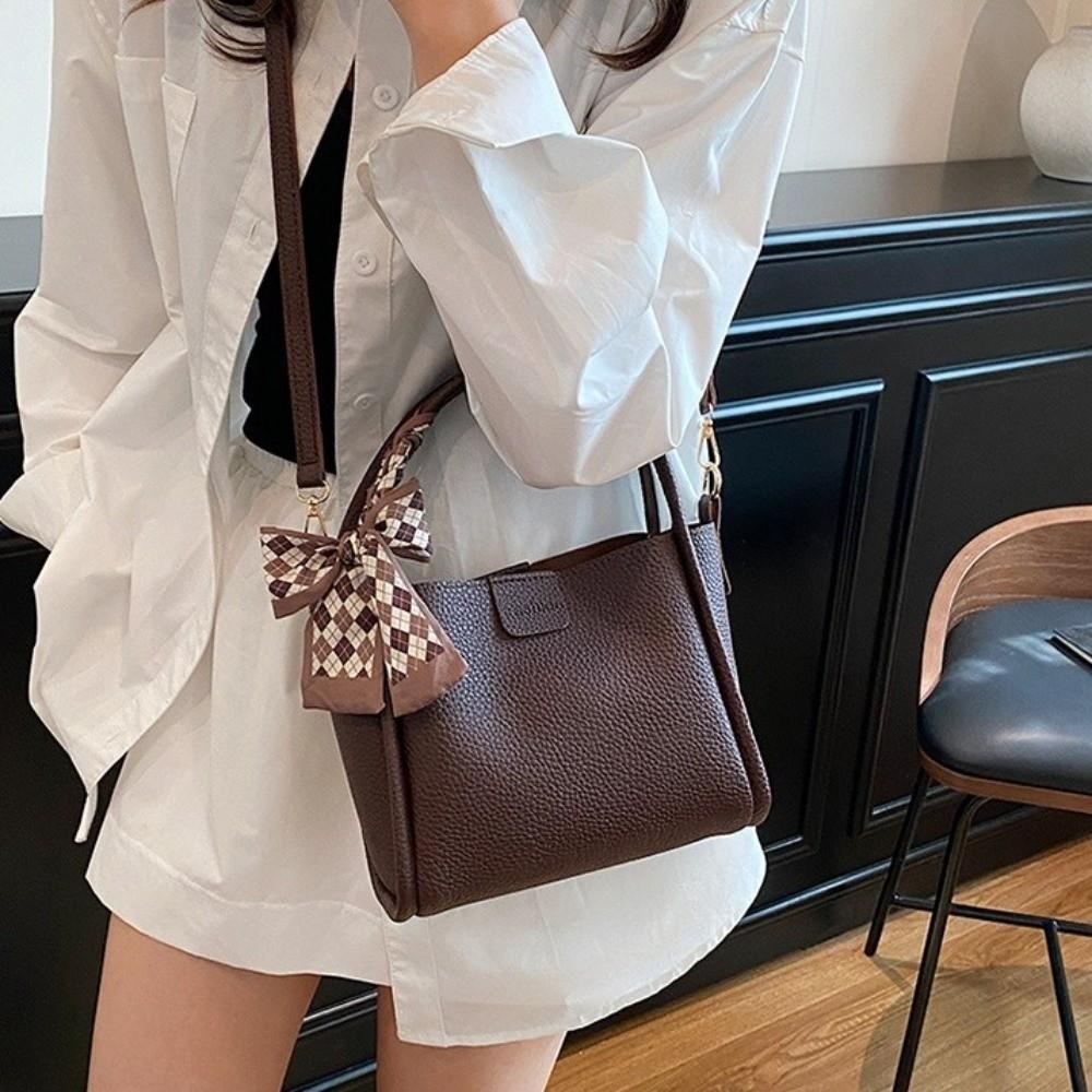 Minimalist Pu Leather Bucket Bag Solid Color Women 's Handbag Temperament Crossbody Bag  Portable