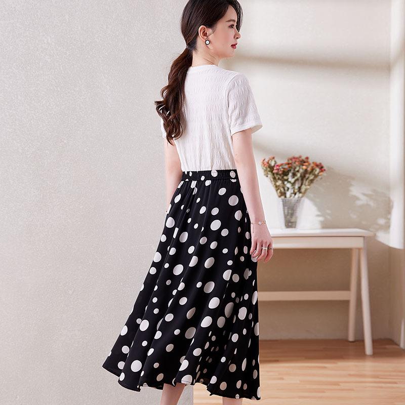 Women's Summer Floral Chiffon A-Line Skirt: Stylish, Fashionable, Elastic Waist, Flattering Design