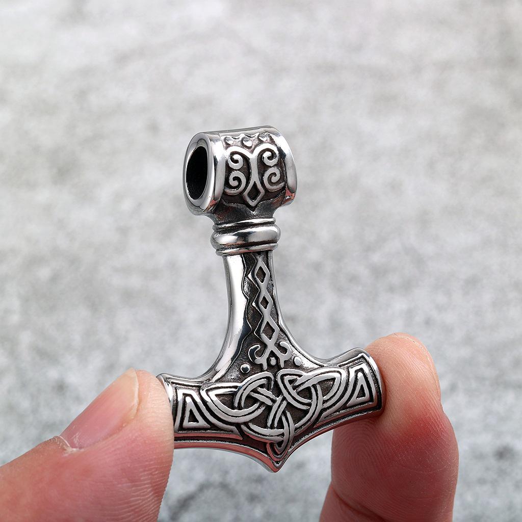 Collana con Ciondolo Uomo Retro 3D Martello di Thor in Acciaio Inossidabile