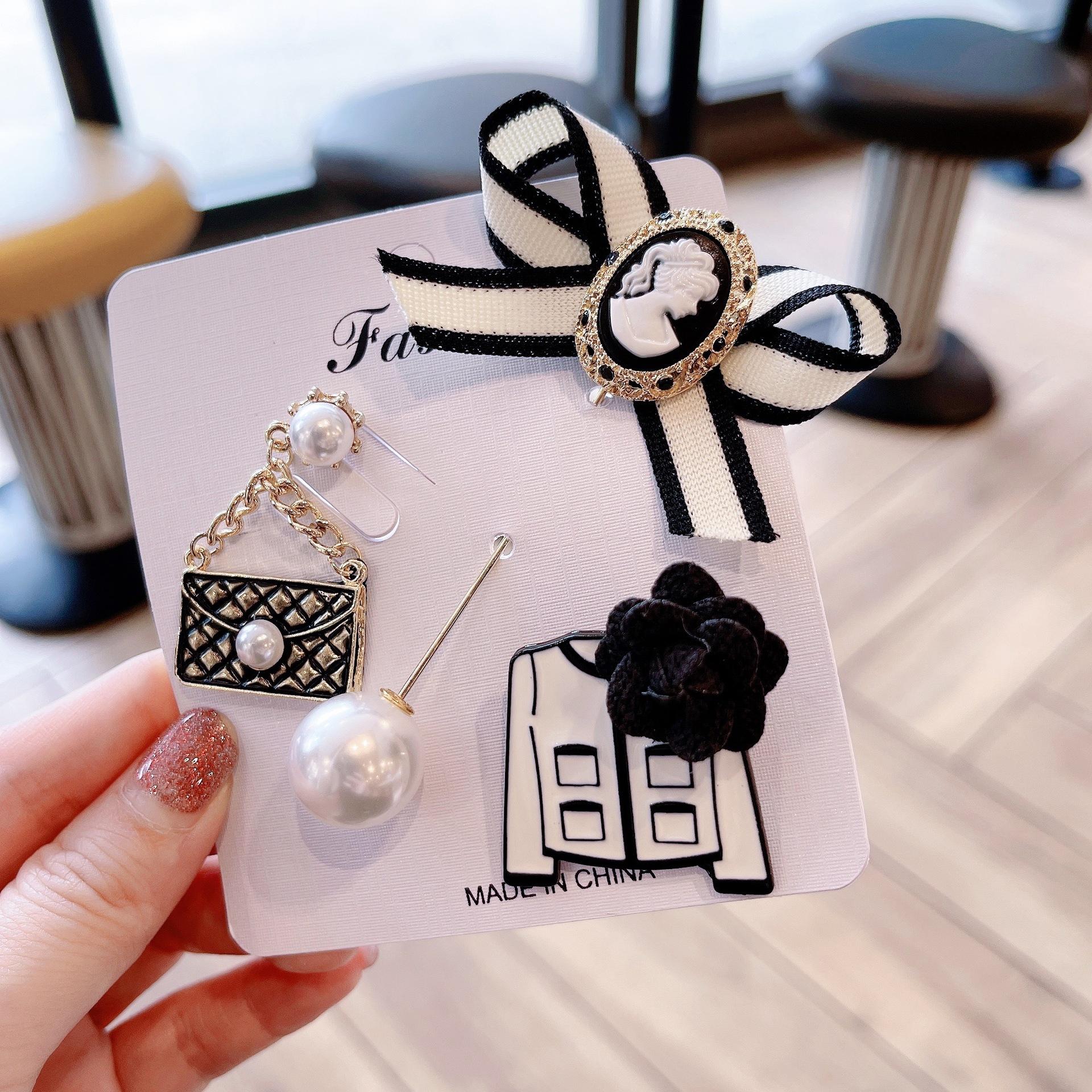 

Элегантные женские броши с камелией и бантом, жемчужные эмалевые винтажные значки, классический набор брошей с кисточками, аксессуары для женской одежды