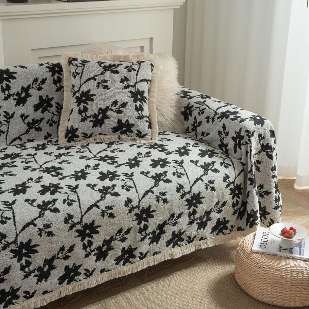 Exquisite sofa towel anti-cat scratch jacquard black flower retro thick sofa cover blanket factory direct supply