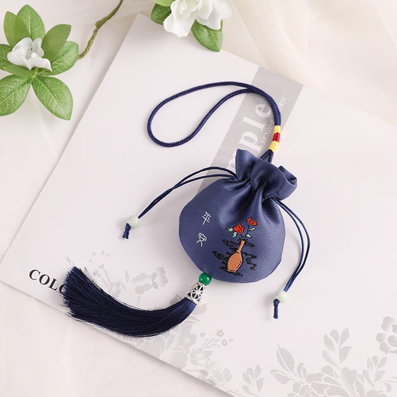 Ping An Cultural Scenic Amulet: Hanfu Style Sachet Pendant for Safety and Luck