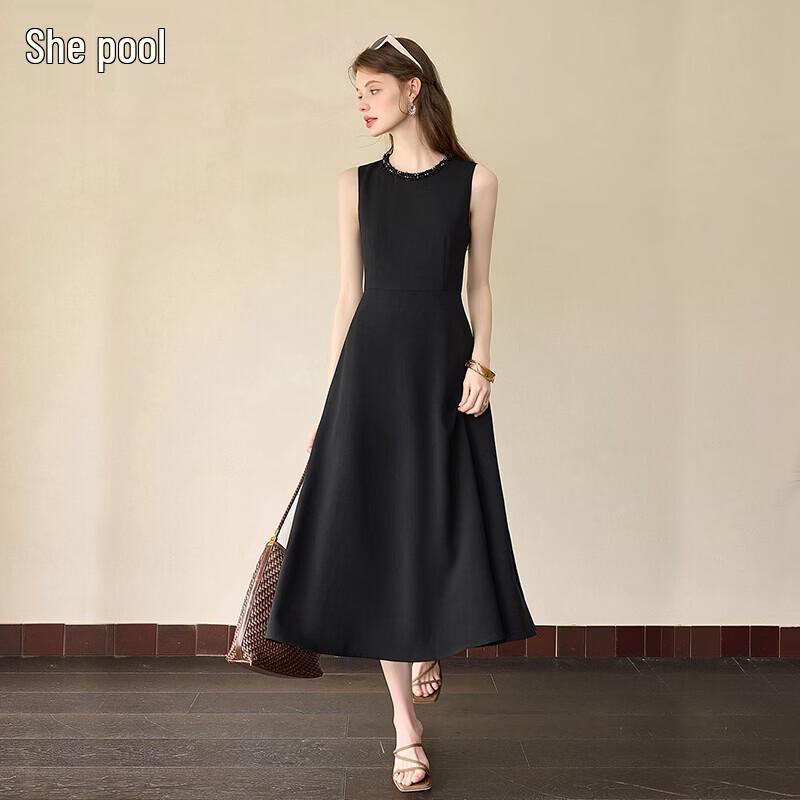 

Elegant Diamond Chain Round Neck A-Line Dress M