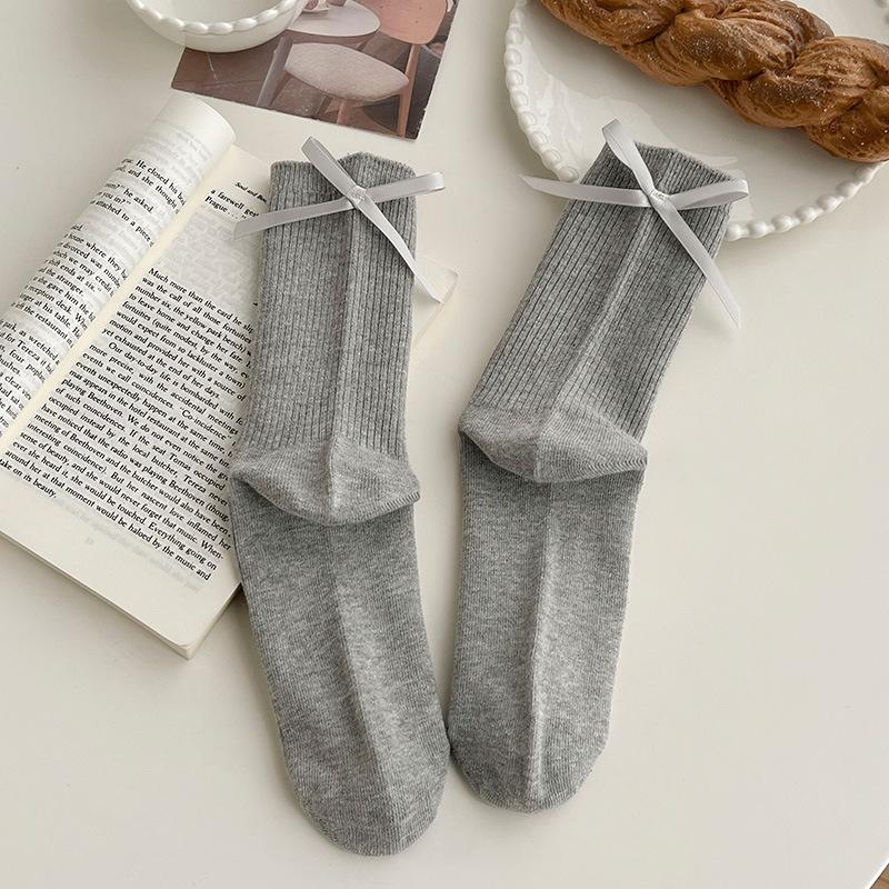 Japanese JK Sweet Bowknot Tied Middle Tube Socks Women Heel Bow Socks Casual Black White Pile Socks Girls Sports Cotton Socks