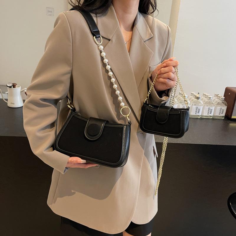 2025 autumn bag women's new sense small bag fashion pearl portable shoulder messenger bag underarm bag women's bag