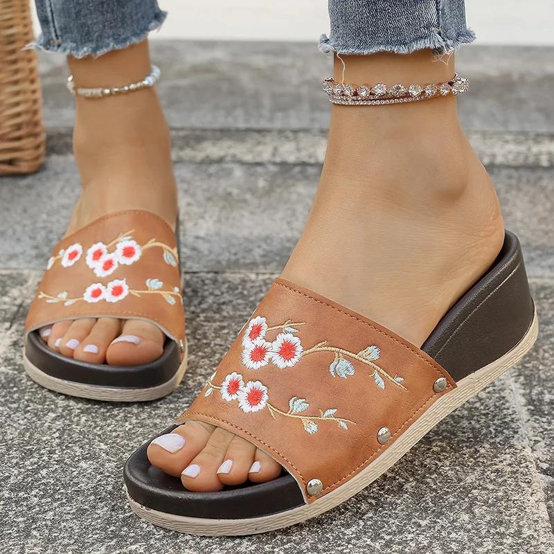 Mode Vintage Blumen Stickerei Keilpantoletten Damen Sommer Übergröße Plateau Sandalen Frau Outdoor Rutschfest Strand Pantoletten Schuhe 43