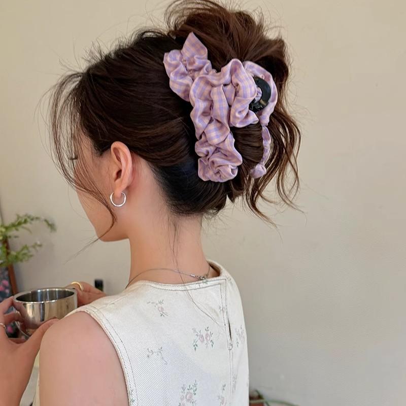 1pc Korean Plaid Fabric Cloud Clip, New High-end Temperament Hair Clip, Shark Clip Headband At the Back of the Head