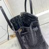 Borsa a tracolla da donna in pelle di vacchetta pressata effetto coccodrillo verniciata platino con tracolle per pendolari di grande capacità fonte