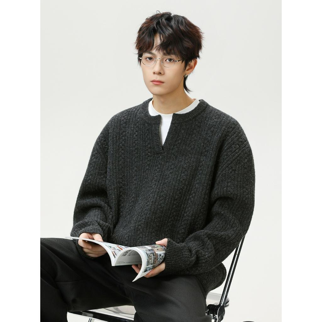 Retro Twisted Texture Small V-neck Sweater Men's Autumn and Winter Lazy Loose Pullover Sweater Solid Color Sweater Jacket