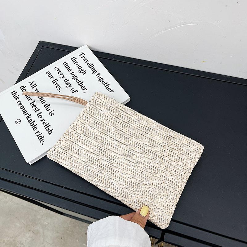 Weaving Bag Fashion Ladies Wristlet Clutch Women Daily Money Phone Clutch Solid Straw Woven Coin Purse Beach Wallet Card Holder