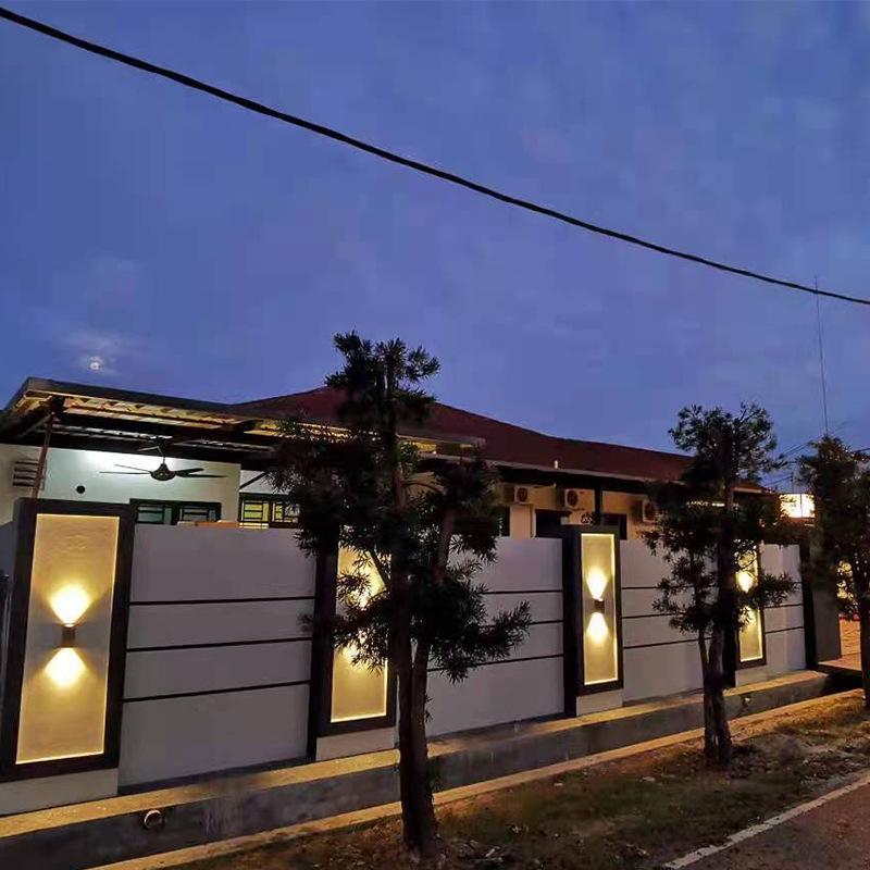 Universelle Wasserdichte Wandfluterleuchte für Balkon, Innenhof oder Terrasse - Außenbeleuchtung Up and Down