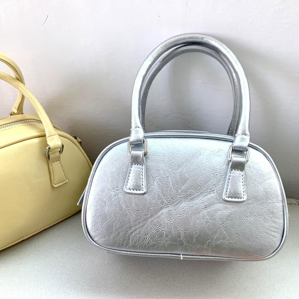 2025 New Pu Texture Silver Bag Polyester Small Square Bag Fashionable Versatile Portable Messenger Bowling Bag