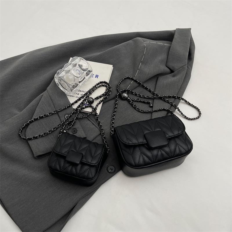 

Chain bag women s new summer high-end niche light luxury messenger bag
