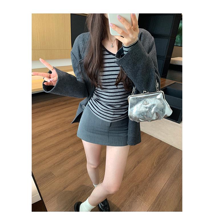 Stunning Striped V-Neck Base Layer Shirt for Women - Long-Sleeve, Autumn 2026 Style, Wear Alone or as Inner Wear