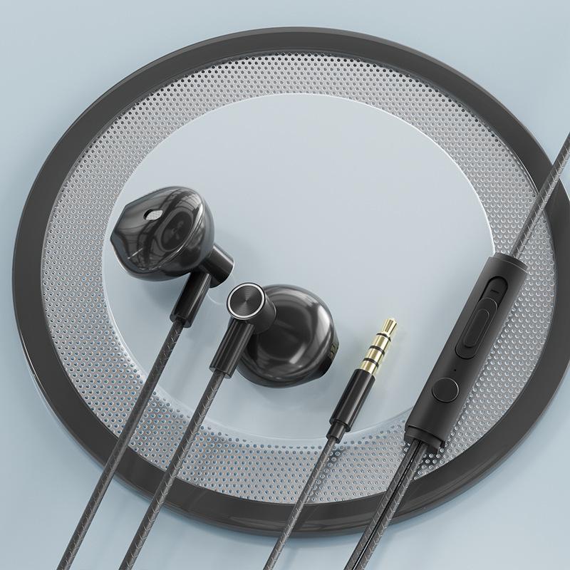 

Type-C Wired In-Ear Headphones with Noise Reduction, High-Quality Sound, Mic & Gaming Flat Hole Interface