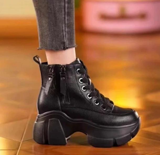

Fashion Women s round lace-up boots high quality winter shoes mixed color short barrel thick sole recommended larger 40