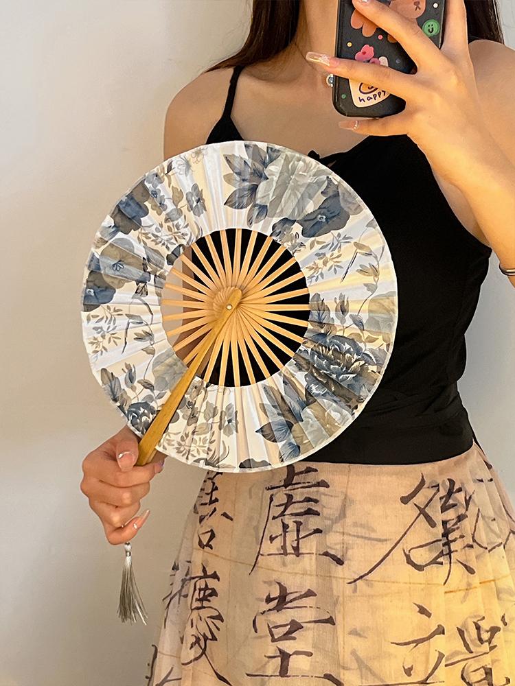 BEPAN Chinese-style Ink-wash Silk Folding Fan, Summer Ancient-style Fan, Portable Hand-cranked Bamboo Fan, National Style Decoration