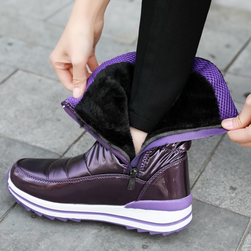 Bottes de neige pour femmes mi-mollet imperméables antidérapantes chaussures en coton plateforme épaisse bottes de neige d'hiver simples chaussures grande taille D520