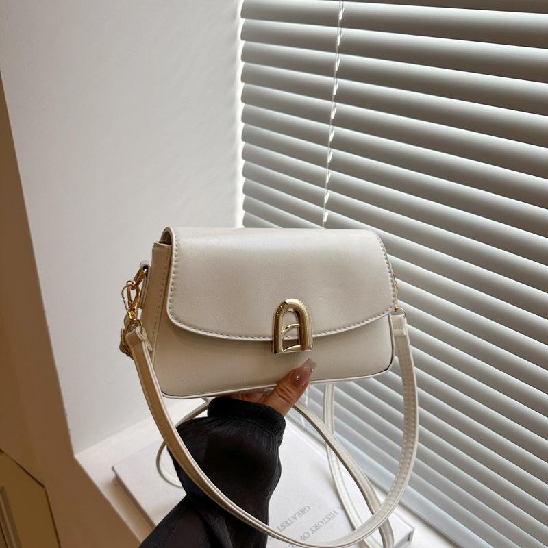 Textured Women's Messenger Bag New Retro Underarm Shoulder Bag Trendy Fashion Versatile Commuter Small Square Bag