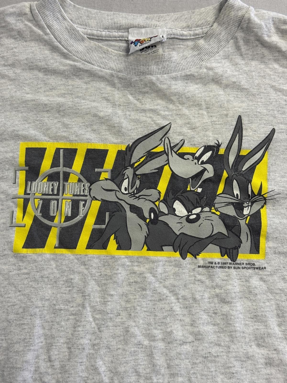 Vintage Looney Tunes Zone T-shirt Sniper Target Taz Bugz S