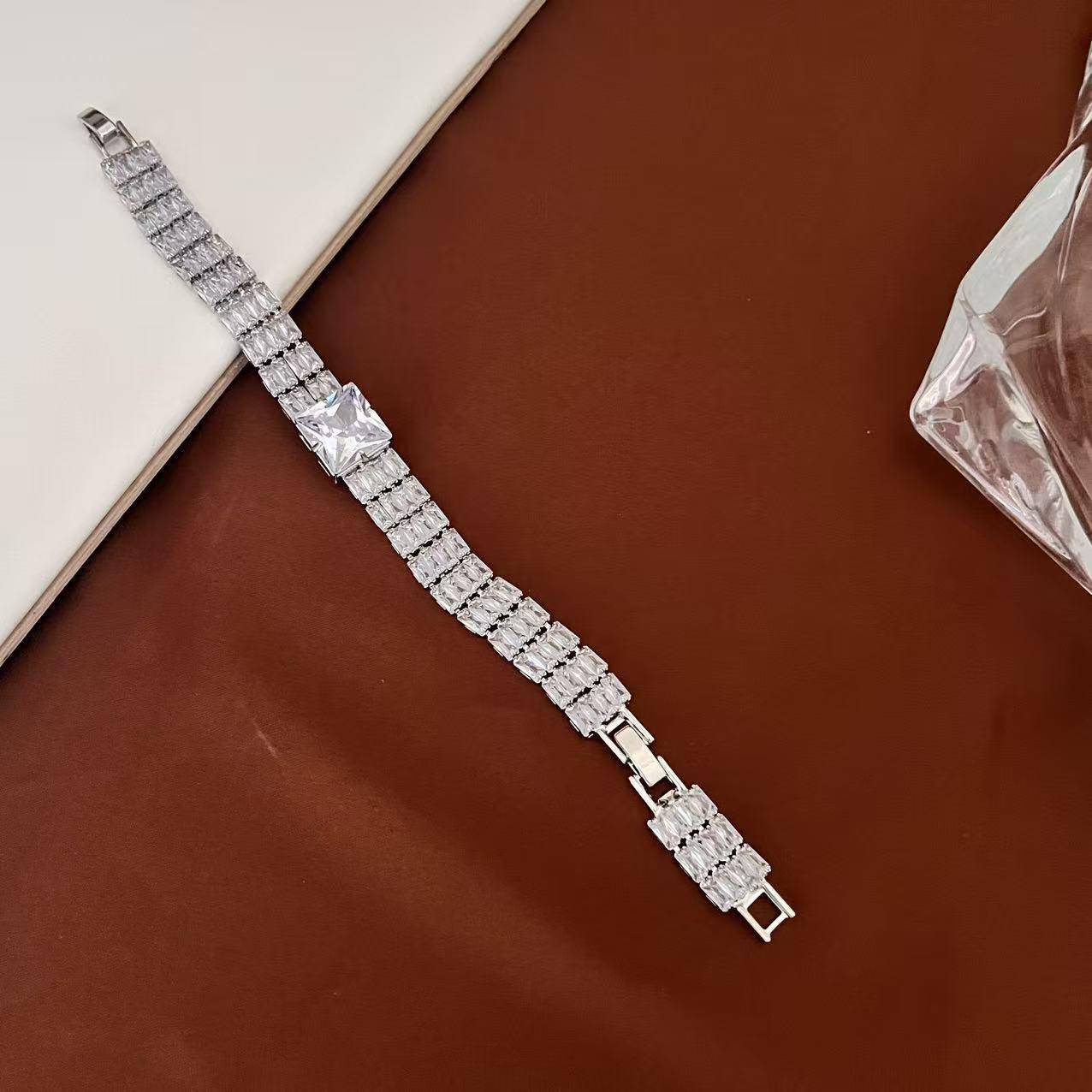 Luxury Full Diamond Zirconia Wide Bracelet - Versatile Fashion Gemstone Style