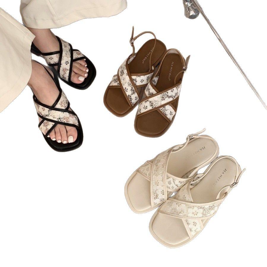 Flat-bottomed Black Sandals Cool Slippers Women's Vacation Shoes Summer High-end New Outer Wear Korean Sequins