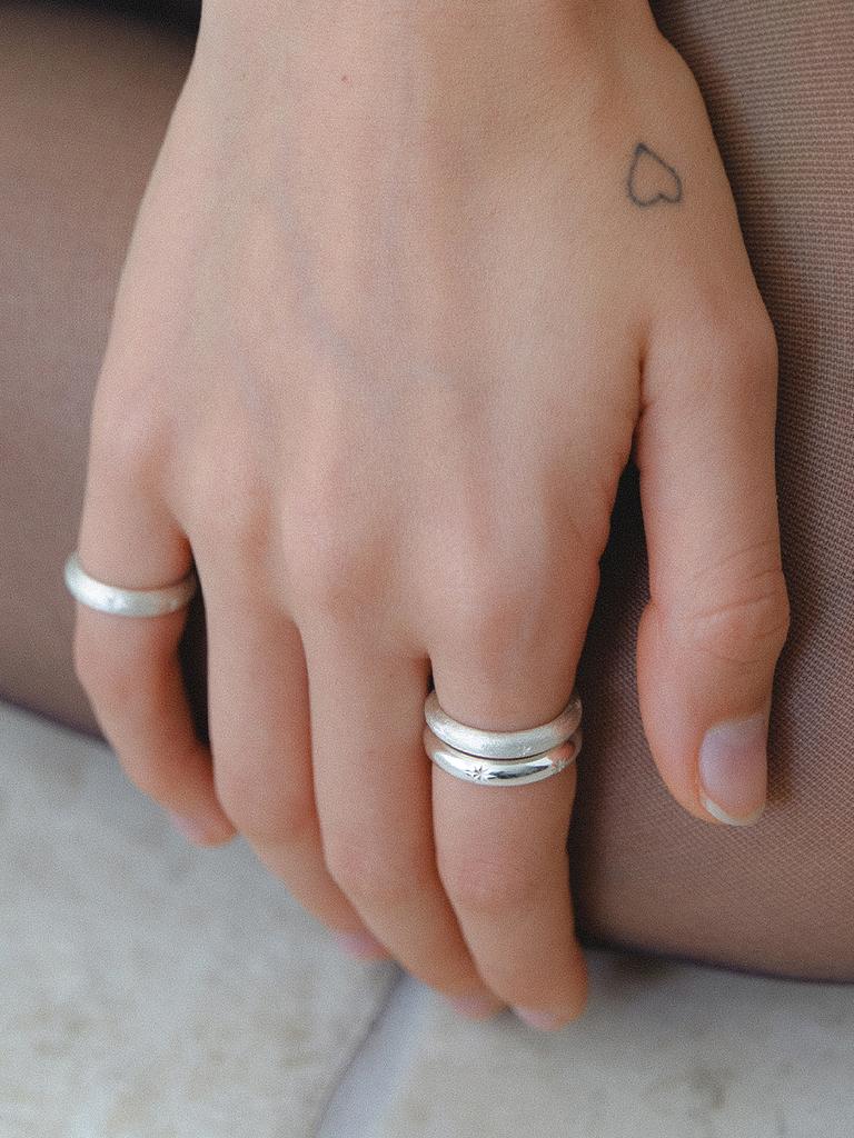 Leeenoir Snowflake Texture Ring